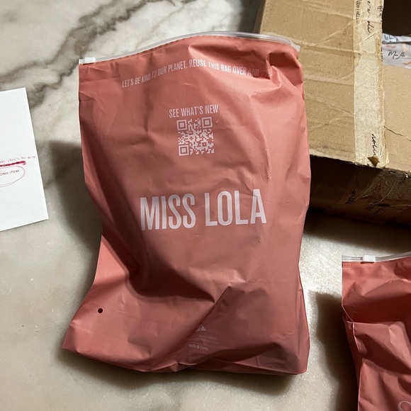 MISS LOLA Heels - Picture 7 of 7